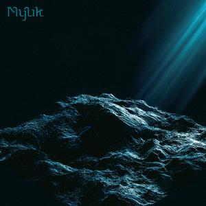 在厨房趴着掀起裙子H
