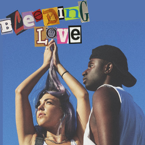 在厨房趴着掀起裙子H
