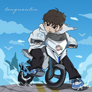 在厨房趴着掀起裙子H
